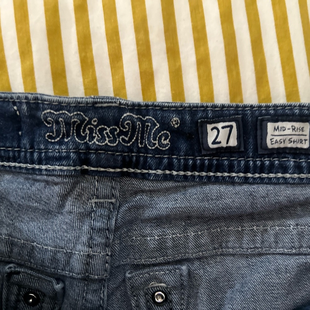Miss Me  Mid-Rise Stretch “Patriotic” Distressed Blue Jean Shorts - Picture 10 of 11